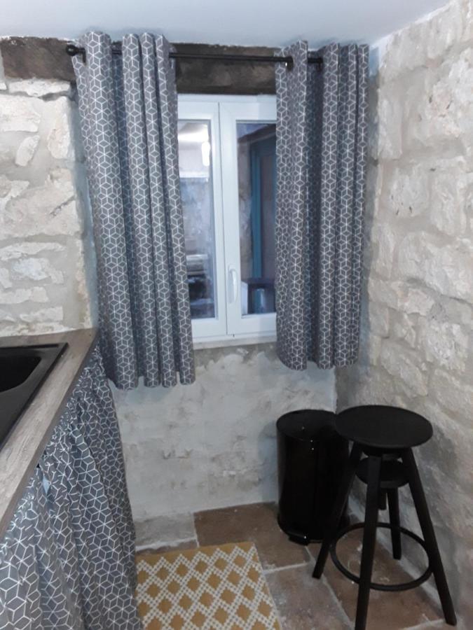 Les Charmes Du Lac Esclauzels Экстерьер фото